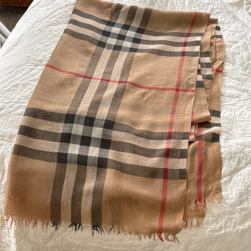 Burberry Beige and Black Check Scarf